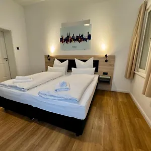 https://hopfenhotel-am-adenauer-ufer.com-bavaria.com